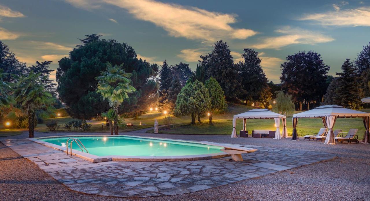 Bed and Breakfast Palazzo Cavagna Sangiuliani Bereguardo Exterior foto