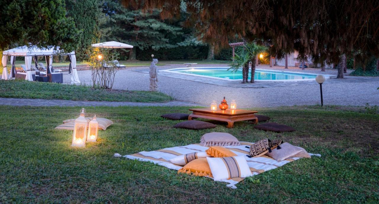 Bed and Breakfast Palazzo Cavagna Sangiuliani Bereguardo Exterior foto